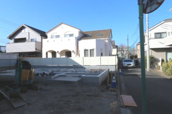 【Buena-Town】小平市上水南町１丁目の外観|リビングは18帖以上の大空間が広がり、WICやSICなど収納も豊富です。