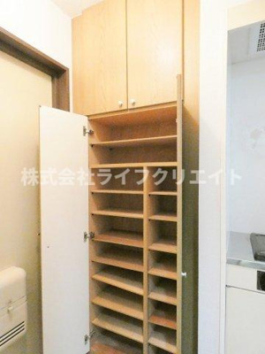 【玄関】 | マンションMOMO日野