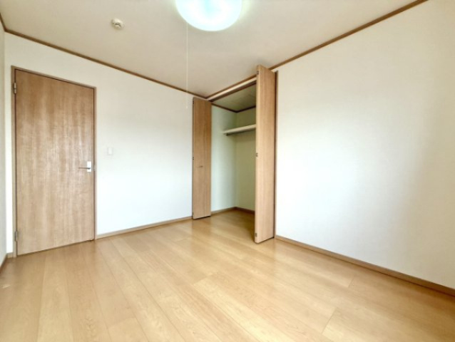 日進市赤池町箕ノ手戸建の洋室|2階洋室　約6.0帖（西側）