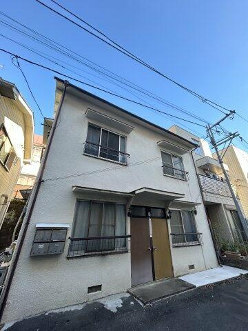 渋谷区初台２丁目のアパートの画像
