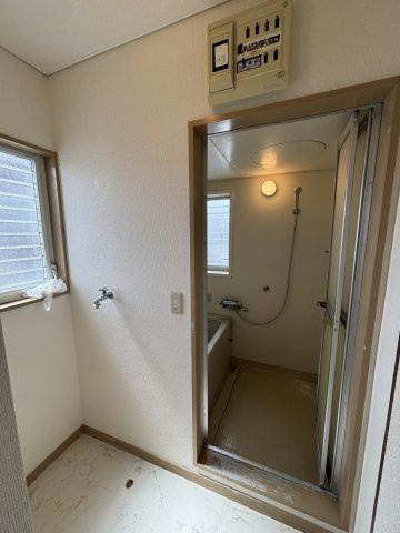 アミューズシバタＡ棟の洗面所