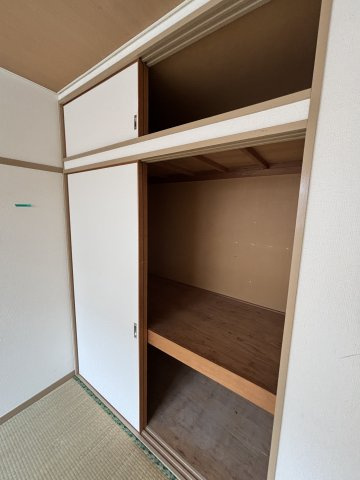 アミューズシバタＡ棟の収納