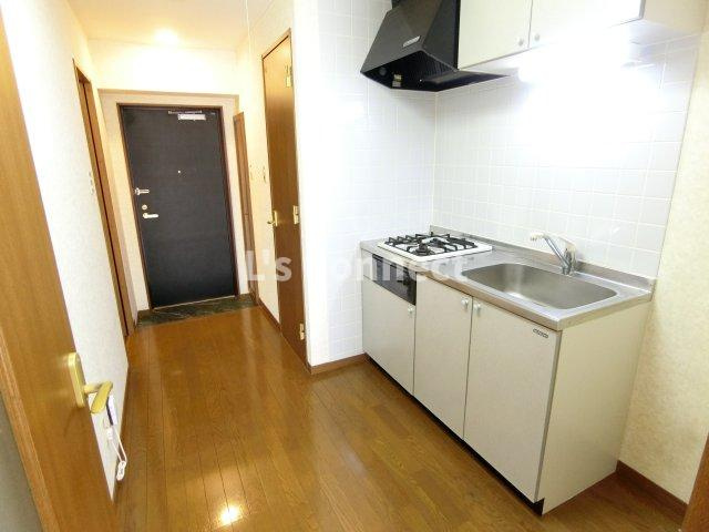 【その他】 | サンパティーク泉中央 | 約３帖のキッチンスペース。
