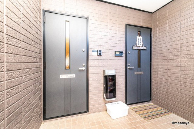 ヴィラージュ本郷のエントランス