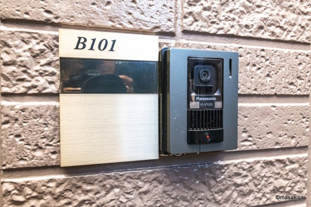 ヴィラージュ本郷のエントランス