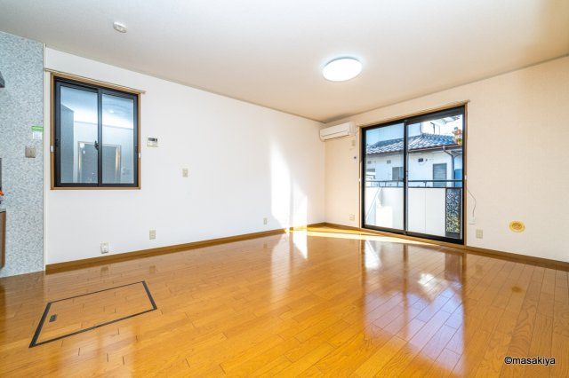 ヴィラージュ本郷の居間・リビング|リビング