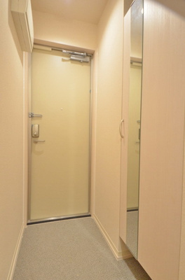 【玄関】 | ドルチェヴィータ | ※別号室のイメージ写真です。