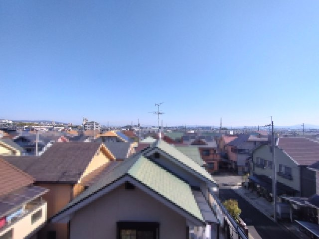 茨木市西安威１丁目中古戸建の展望|２階洋室から東方向の眺望