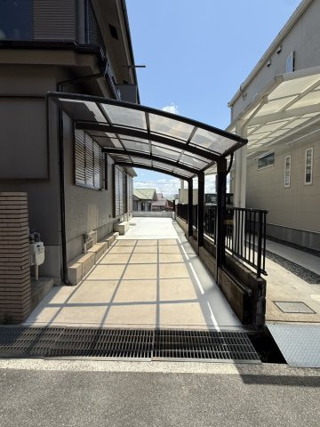 茨木市西安威１丁目中古戸建の駐車場|駐車２台可（新設工事済）