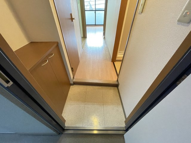 シャトルウエスト ( 近畿大学 一人暮らし )の玄関