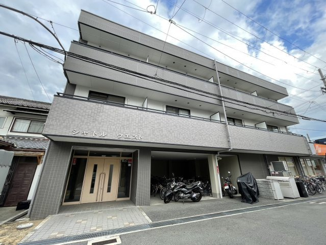 シャトルウエスト ( 近畿大学 一人暮らし )の外観