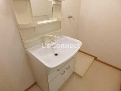 【洗面所】 | デスパシオ | 朝の支度もスムーズな独立洗面台。