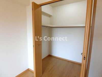 【設備】 | デスパシオ | ウォークインクローゼットでお荷物もすっきり収納。