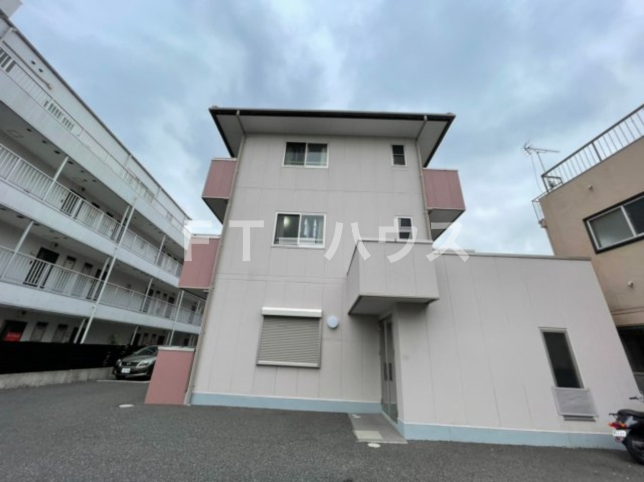 ニューライフ津田沼東のエントランス