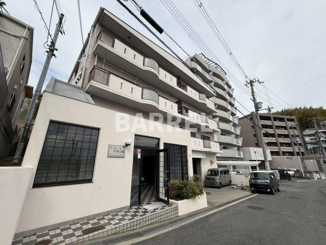 ルミエール万博公園の外観