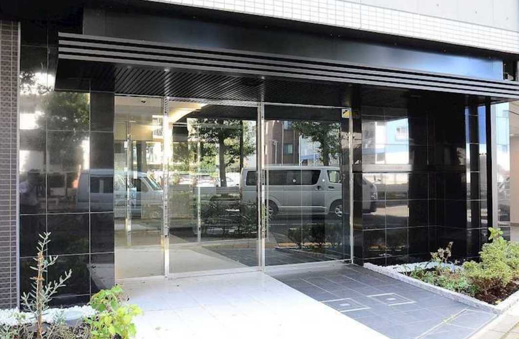 ステージファースト桜新町　ネット無料　外国籍相談　築浅のエントランス