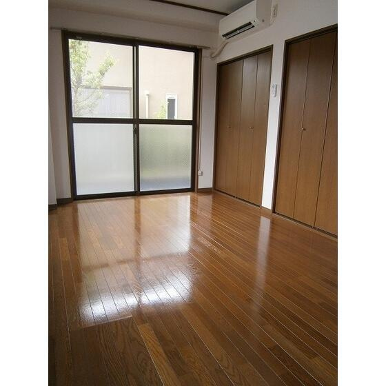 ロワジールの洋室