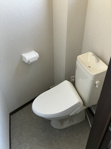 江原町テナントのトイレ