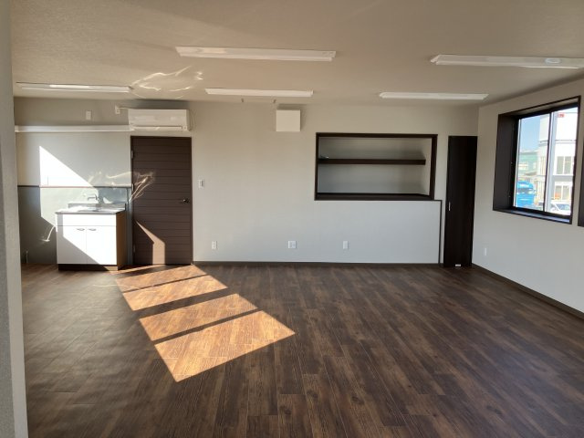 江原町テナントの内装