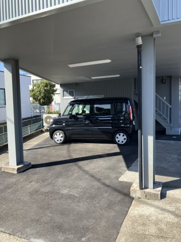 江原町テナントの駐車場