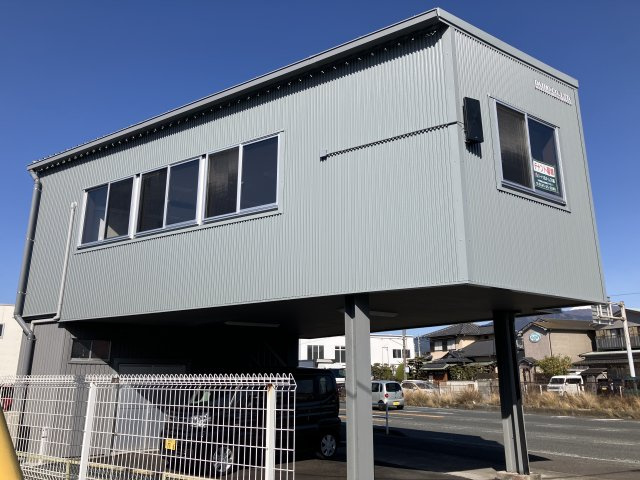 江原町テナントの外観
