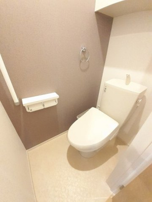 【トイレ】 | クレメントＭ | 落ち着いた色調のトイレです