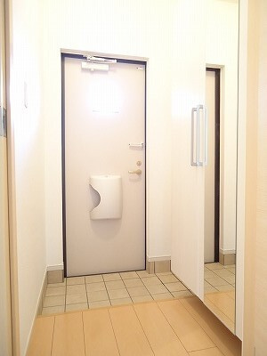 プロムナード　ヒルの玄関