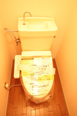洗浄便座付きトイレです。