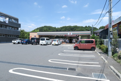 セブン-イレブン 元八王子店まで500ｍ