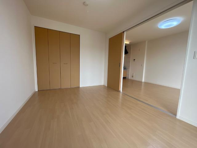 【内装】 | アヴァンティ壱番館 | 南側洋室