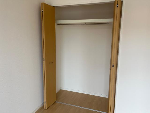 【収納】 | アヴァンティ壱番館 | 南側洋室収納