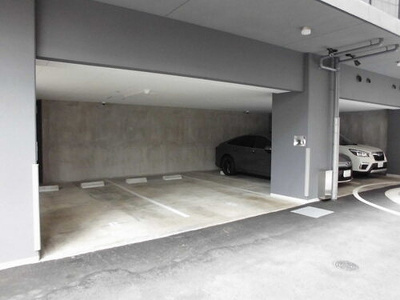 【駐車場】 | ファインレジデンス福島海老江 | 駐車場　※2026年2月の写真