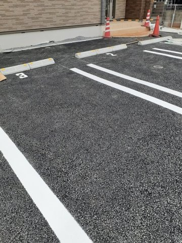 サンモール吉岡Ⅲの駐車場