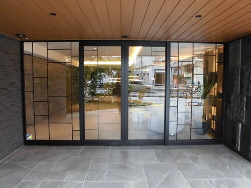 ファインレジデンス福島海老江のエントランス|エントランス別角度　※2026年2月の写真