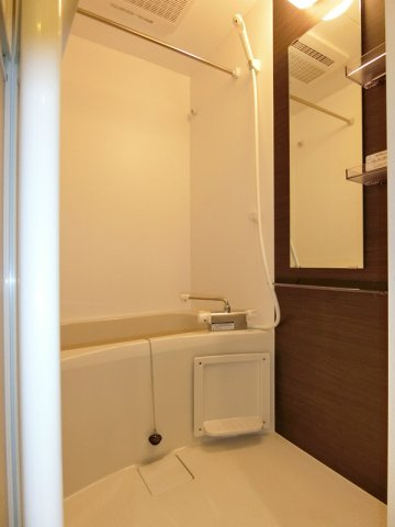 リブリ・YUFUの浴室