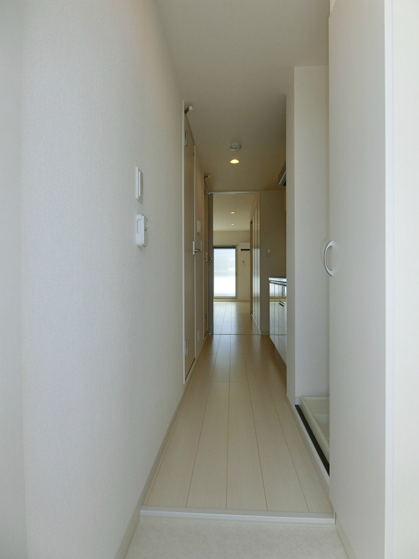 リブリ・YUFUの玄関