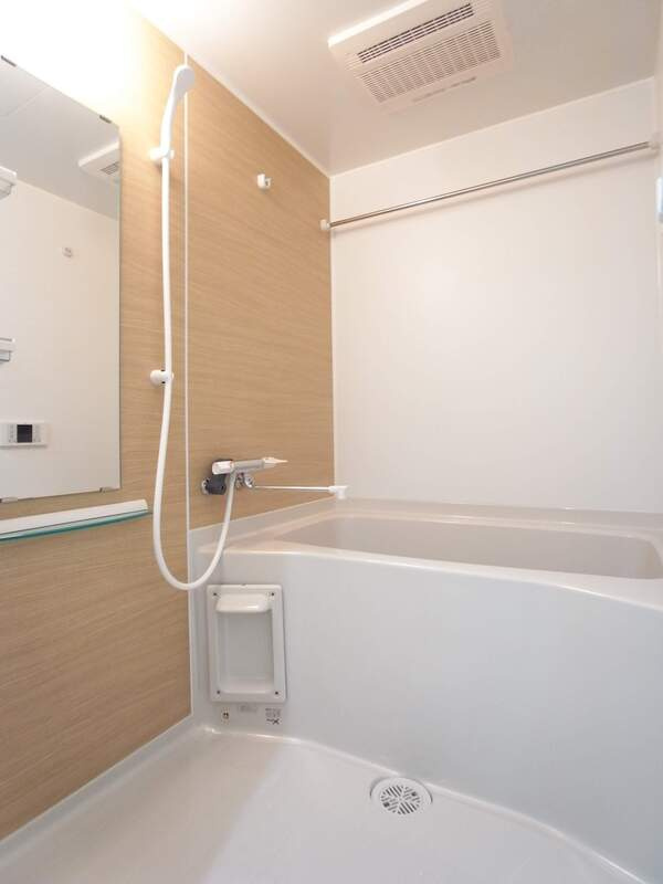 リブリ・根岸 CEREZOの浴室