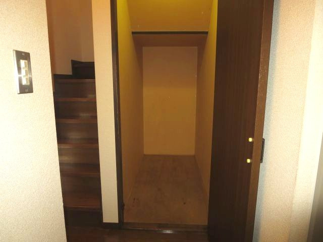 プリムローズの内装