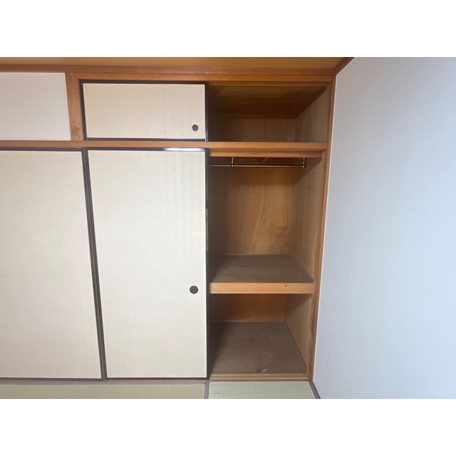 アーバンハイムサカイ　Ａ棟　Ｂ棟の収納