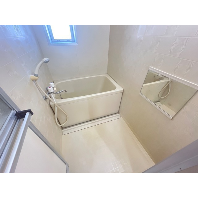 アーバンハイムサカイ　Ａ棟　Ｂ棟の浴室