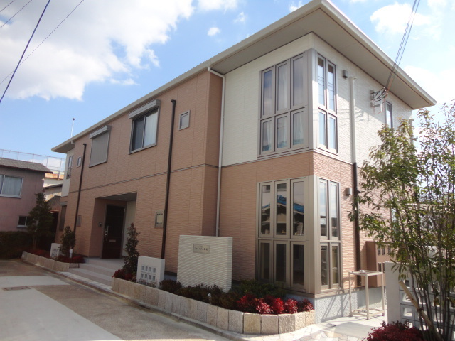 シャーメゾン斑鳩