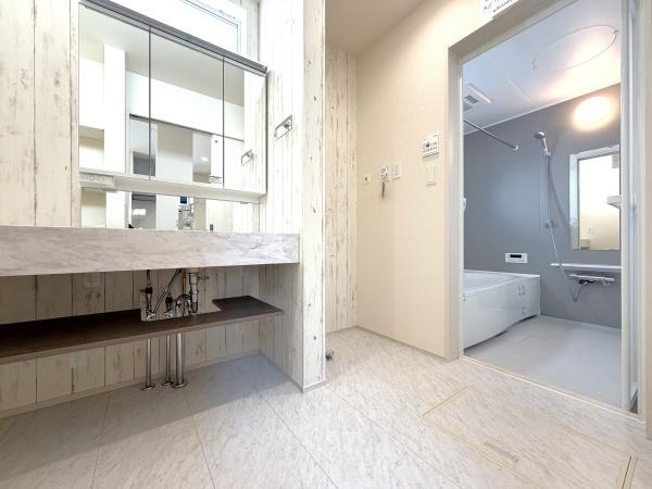 横浜市瀬谷区橋戸３丁目の新築一戸建の外観：施工例|同じ施工会社が建築した施工例です。