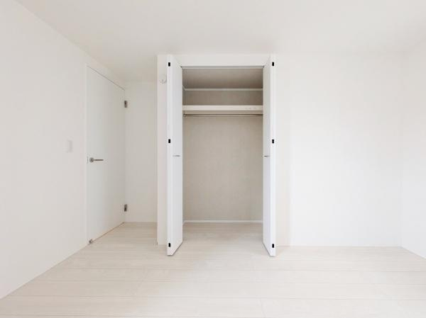 横浜市青葉区もえぎ野の新築一戸建の収納|豊富な収納スペース。
収納が多いとお部屋が広く使えます！