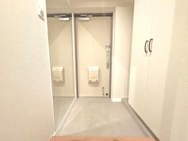 サウスヒルズ横浜弘明寺の玄関|収納豊富な玄関です。
ゆったりとした空間です！
