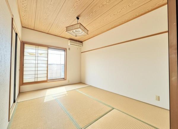 【和室】 | 本を読んだり趣味の時間を楽しんだり家の中でひとり静かになれる空間