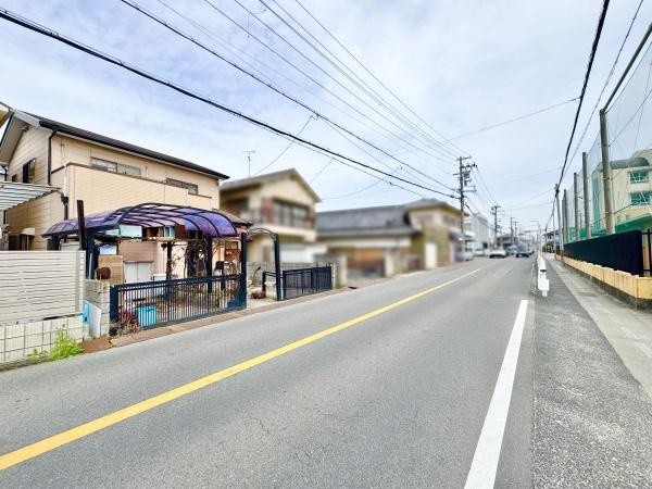 【前面道路含む現地写真】 | ■毎週土・日・祝のご対応可能■
お忙しい方も、お仕事前やお仕事帰りなどお客様のご都合に合わせてご案内致します！キッズルーム・駐車場完備！