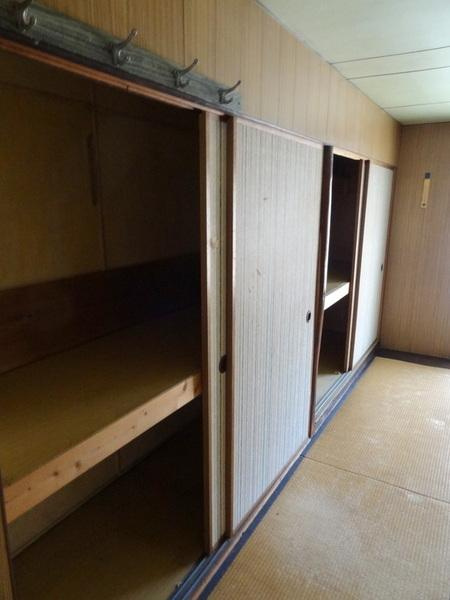 三軒家西１丁目貸家の収納