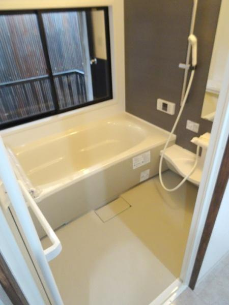 大阪市大正区泉尾１丁目の一戸建ての浴室|★お風呂もきれい！★