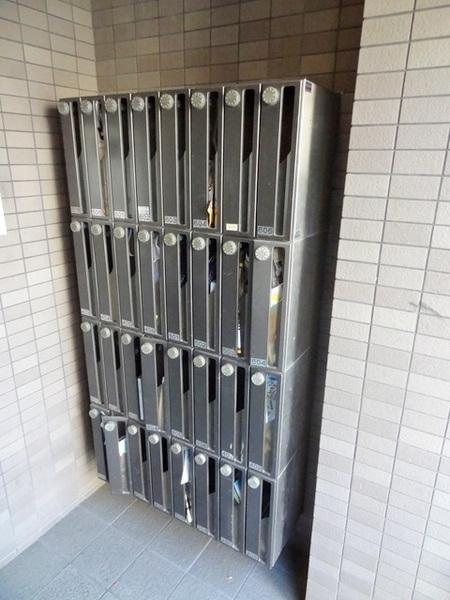 セレストパレのエントランス|★集合ポスト★