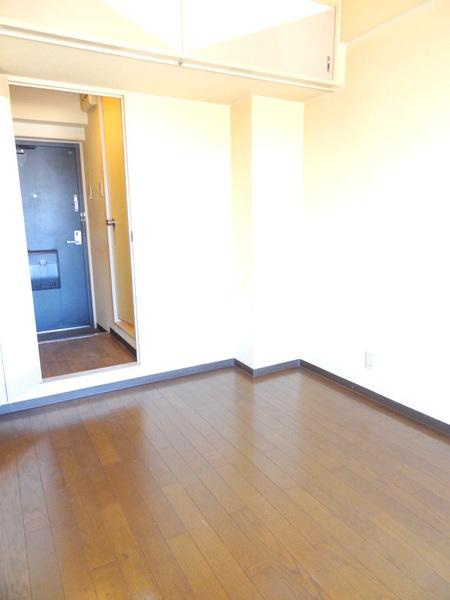 セレストパレの居間・リビング|★お部屋の奥から★